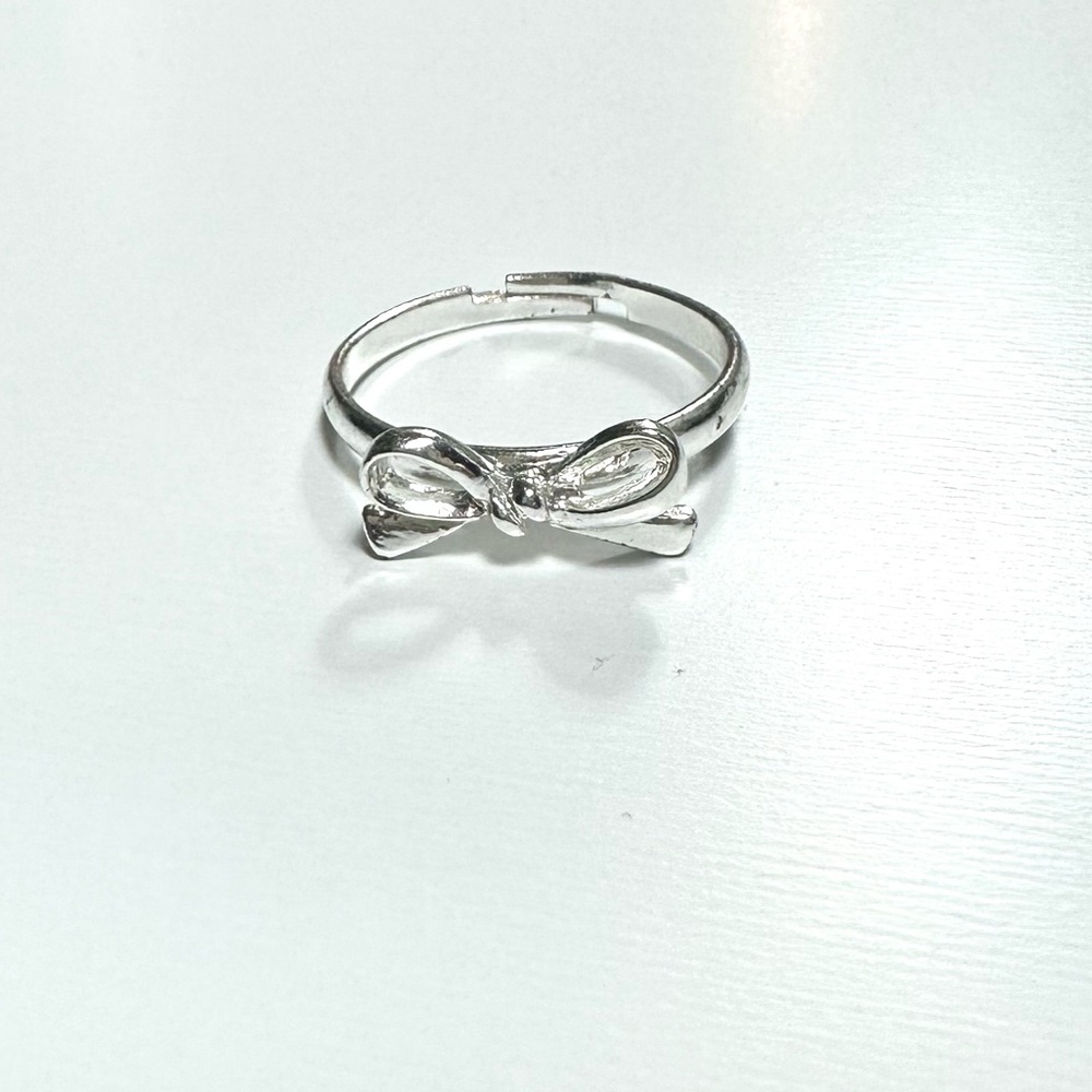 Bow ring - Picture 2 of 3